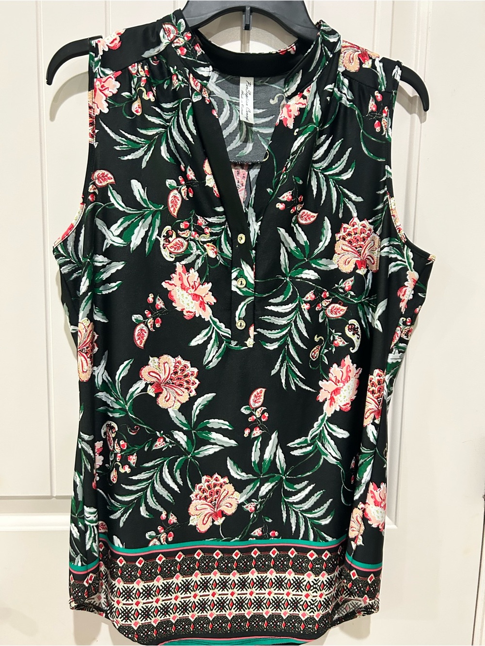 Sleeveless Black Floral V-Neck Women's Top Size L